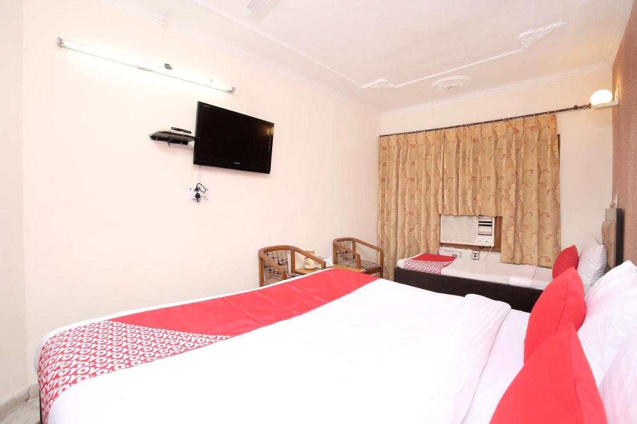 Oyo 5637 Hotel Majestic Csandígarh Kültér fotó